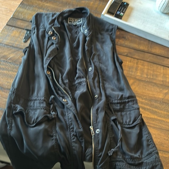 Lucky Brand missy sleeveless fashion vest with utility details and cinched waist - Picture 1 of 4